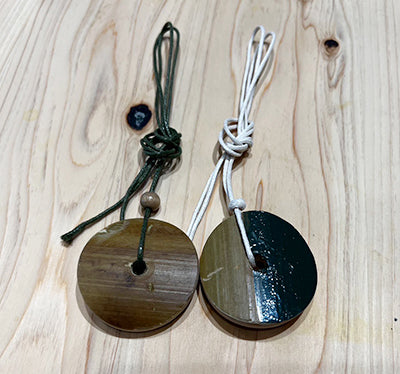 竹のペンダント